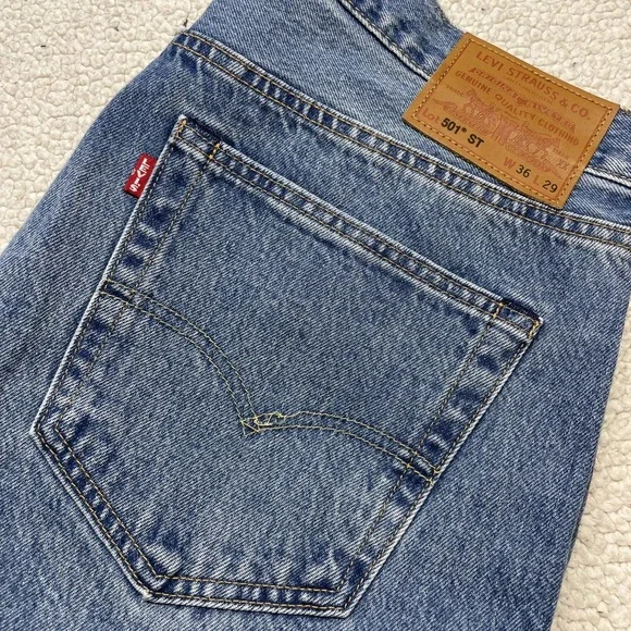 Levis Jeans Mens 36x29 Blue 501 ST Straight Leg Button Fly Denim - Picture 2 of 13